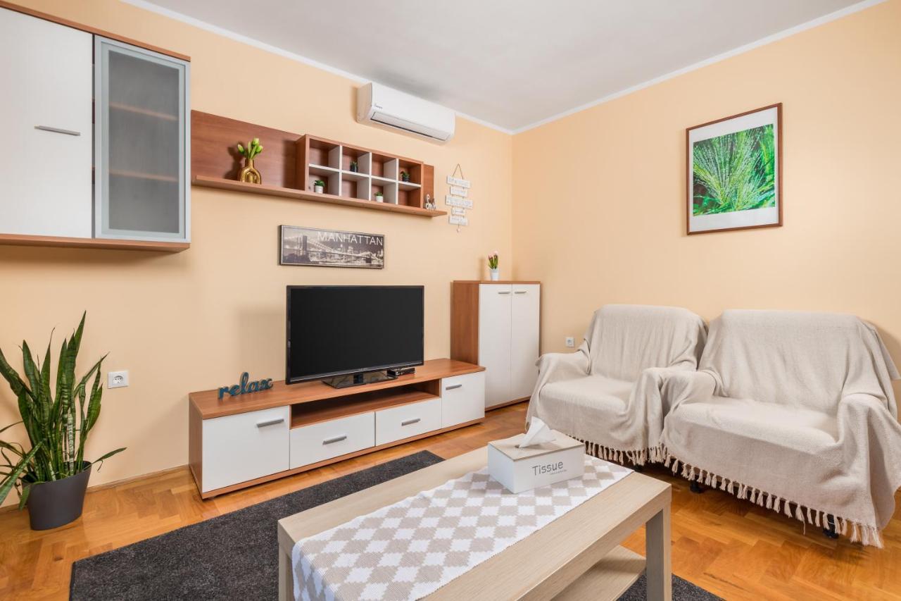 Apartman Iris 2 -Rijeka Apartamento Exterior foto