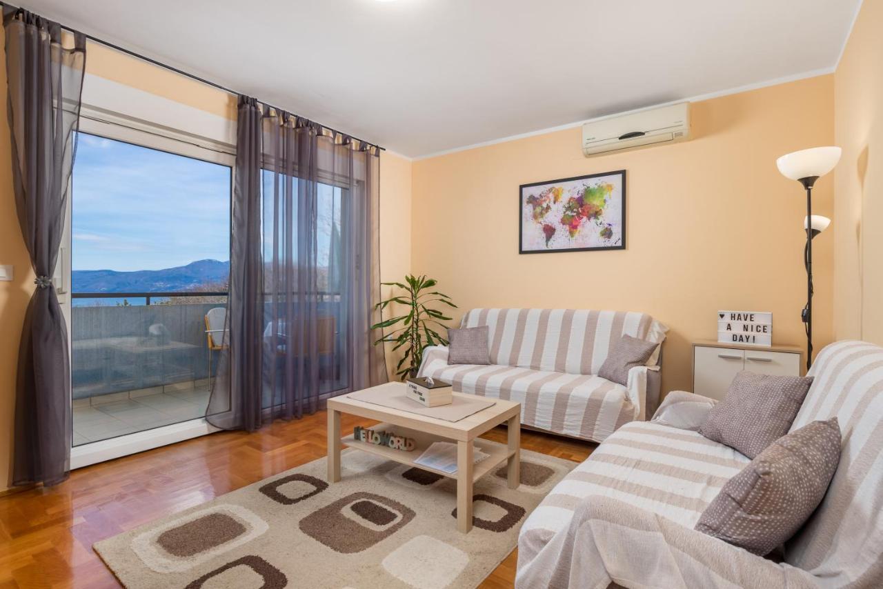 Apartman Iris 2 -Rijeka Apartamento Exterior foto